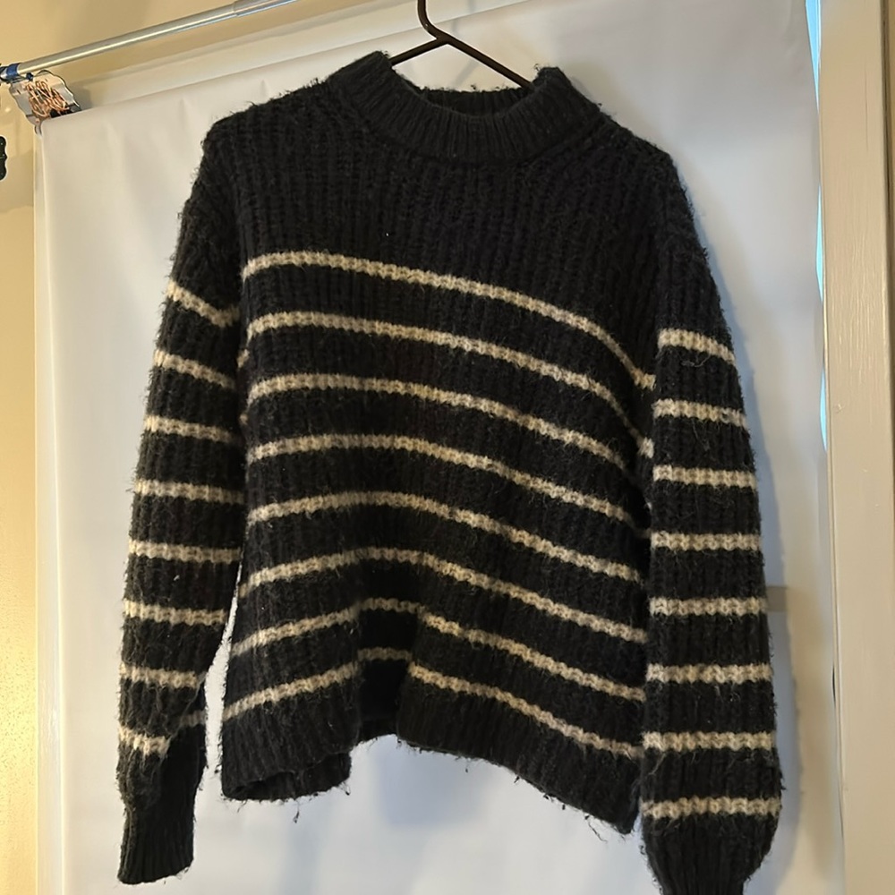 Women’s Pink martini (VINTAGE) sweater